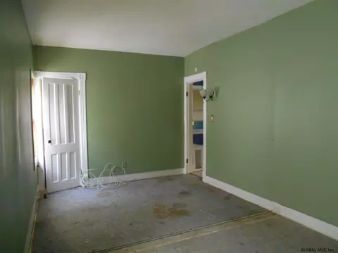 961 Maple Ave, Schenectady, NY 12307 photo 11