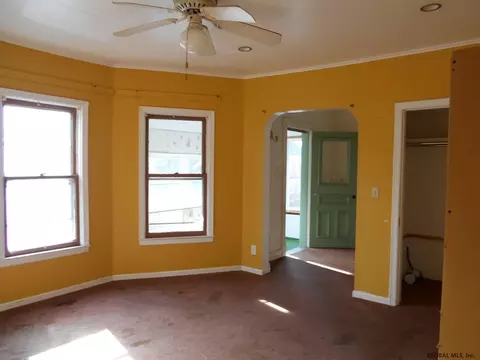 961 Maple Ave, Schenectady, NY 12307 photo 16