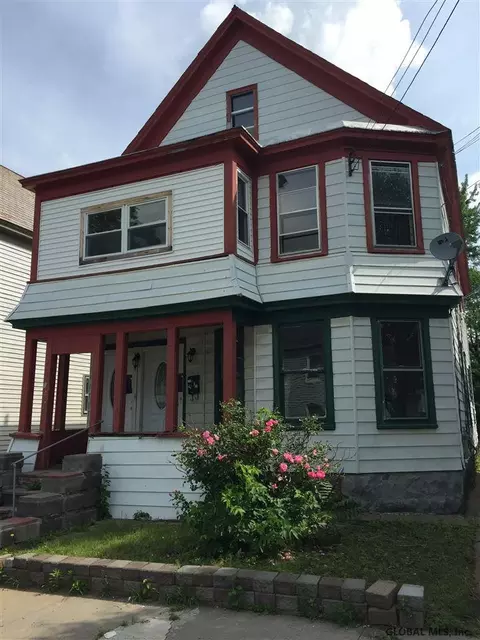 961 Maple Ave, Schenectady, NY 12307 photo 1