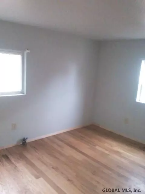94 Werner Rd, Clifton Park, NY 12065 photo 8