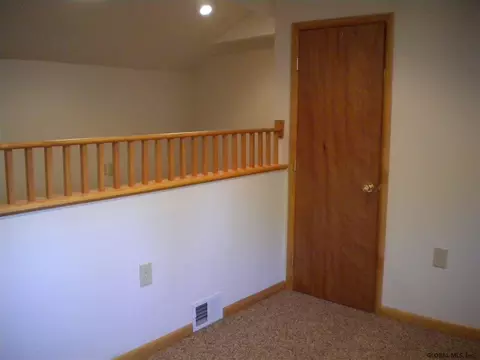 172 Marshall Ave, Schenectady, NY 12304 photo 10