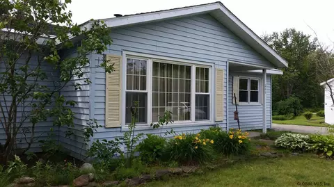 244 E State St, Gloversville, NY 12078 photo 2