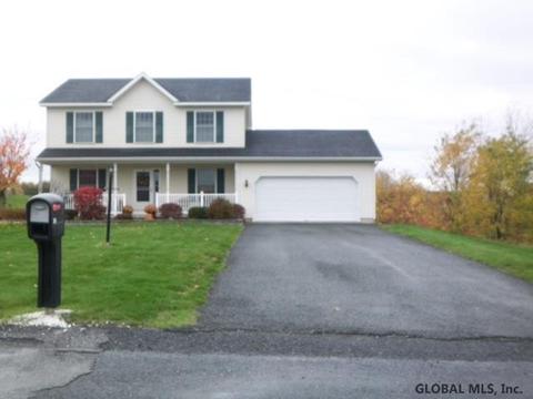 2 Back Spin Dr, Halfmoon, NY 12118 photo 1