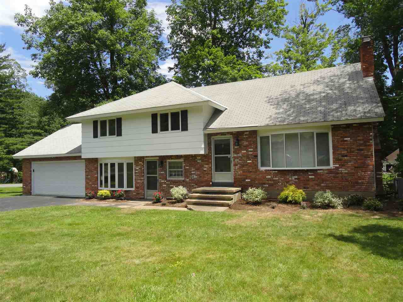 848 Maxwell Dr, Schenectady, NY 12309 photo 1