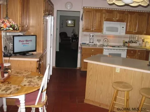 1159 Mcclellan St, Schenectady, NY 12309 photo 7