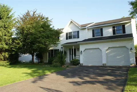 37 Bobwhite Dr, Glenmont, NY 12077 photo 23