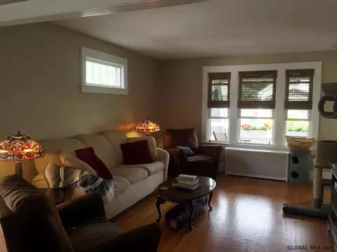909 Hazelwood Ave, Schenectady, NY 12306 photo 5