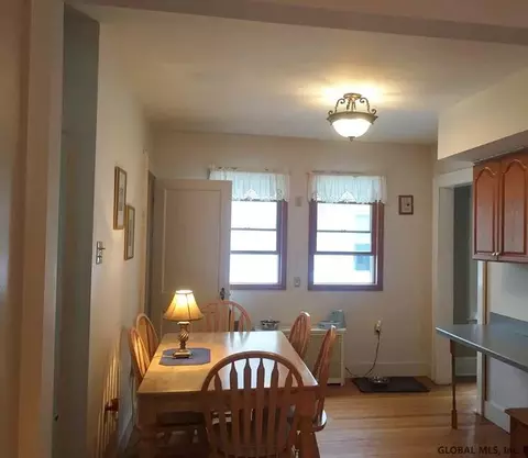 909 Hazelwood Ave, Schenectady, NY 12306 photo 3