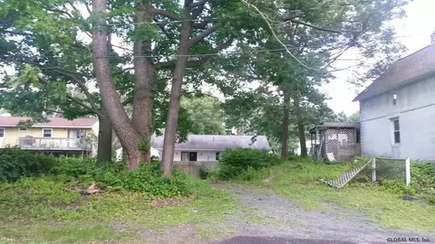 10 Starr Ave, Schenectady, NY 12309 photo 5