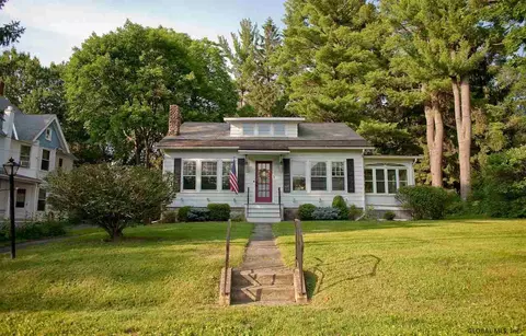 30 Bridge St, Slingerlands, NY 12159 photo 1