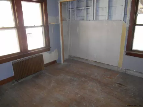 2038 Gray St, Schenectady, NY 12306 photo 7