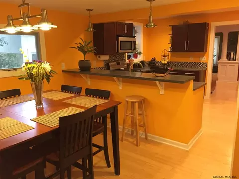 33 Pine St, Oneonta, NY 13820 photo 7