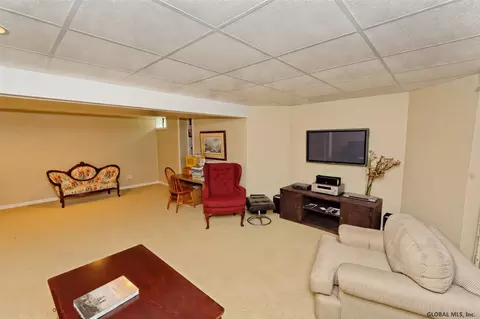 23 Walden Fields Dr, Delmar, NY 12054 photo 22