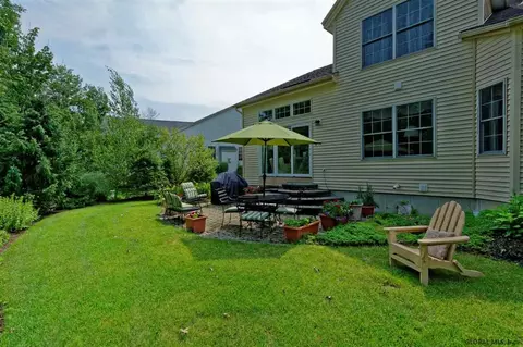 23 Walden Fields Dr, Delmar, NY 12054 photo 24