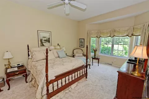 23 Walden Fields Dr, Delmar, NY 12054 photo 15