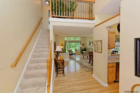 23 Walden Fields Dr, Delmar, NY 12054 photo 3