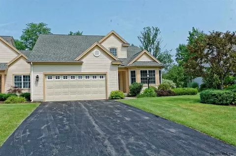 23 Walden Fields Dr, Delmar, NY 12054 photo 1