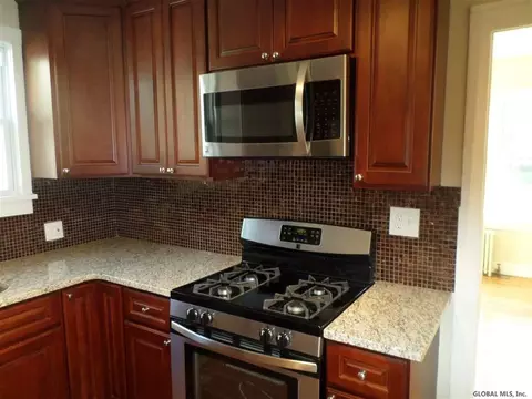 1159 Phoenix Ave, Schenectady, NY 12308 photo 5