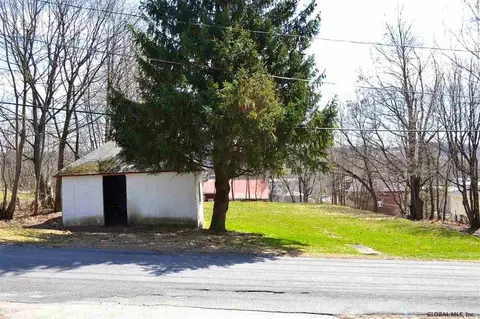 1 Montgomery Ter, Fonda, NY 12068 photo 1