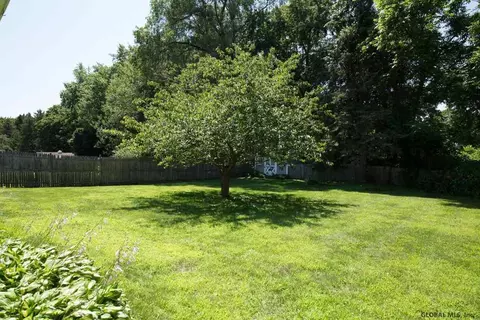 348 E Campbell Rd, Schenectady, NY 12303 photo 2