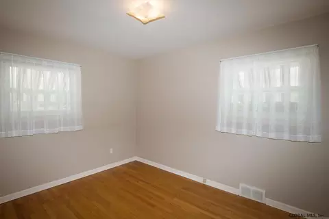 348 E Campbell Rd, Schenectady, NY 12303 photo 12