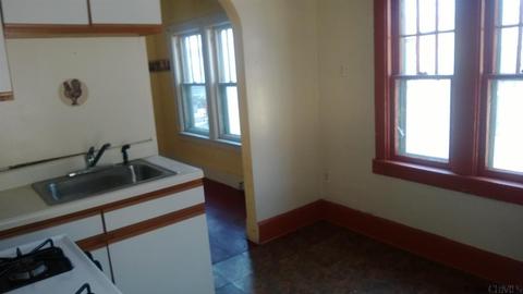 12 Myrtle Ave, Schenectady, NY 12304 photo 10