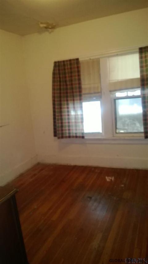 12 Myrtle Ave, Schenectady, NY 12304 photo 12