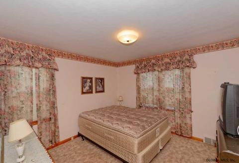1390 Regal Ave, Schenectady, NY 12308 photo 15