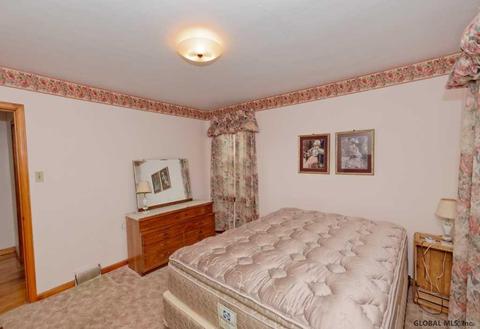 1390 Regal Ave, Schenectady, NY 12308 photo 16
