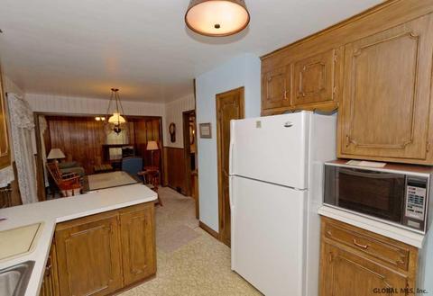 1390 Regal Ave, Schenectady, NY 12308 photo 11
