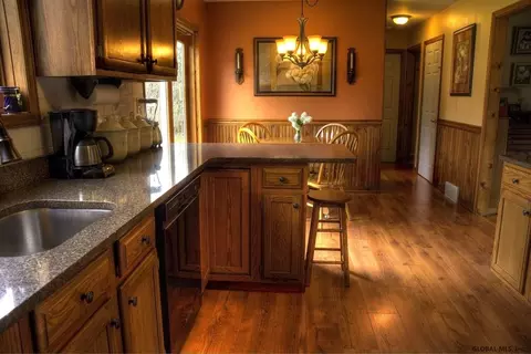 115 Meyer Rd, Clifton Park, NY 12065 photo 10