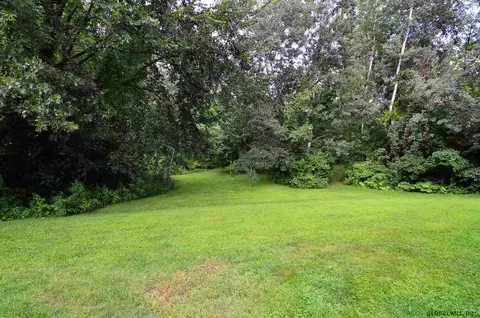 115 Meyer Rd, Clifton Park, NY 12065 photo 5