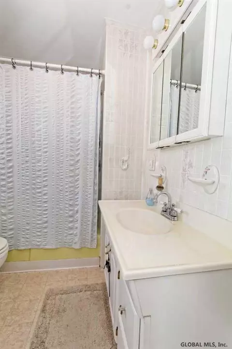 131 E Main St, Cambridge, NY 12816 photo 7