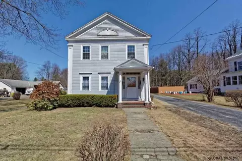 131 E Main St, Cambridge, NY 12816 photo 1