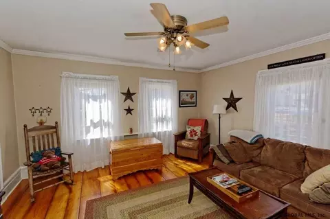 131 E Main St, Cambridge, NY 12816 photo 4