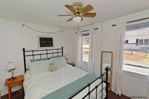 131 E Main St, Cambridge, NY 12816 photo 9
