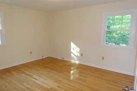 66 Dorchester Ave, Selkirk, NY 12158 photo 18
