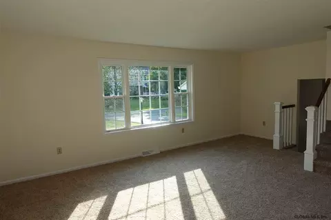 66 Dorchester Ave, Selkirk, NY 12158 photo 13