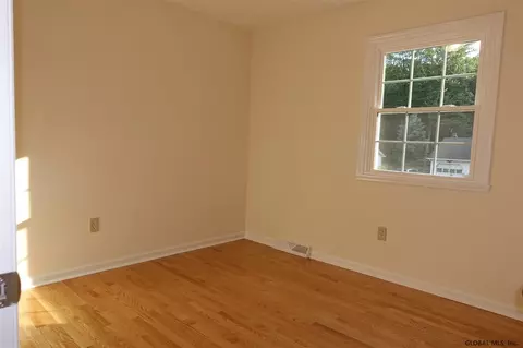66 Dorchester Ave, Selkirk, NY 12158 photo 22