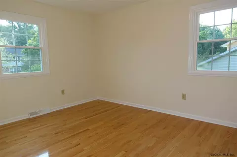 66 Dorchester Ave, Selkirk, NY 12158 photo 21