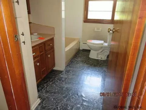 28 Deepkill Rd, Troy, NY 12180 photo 12