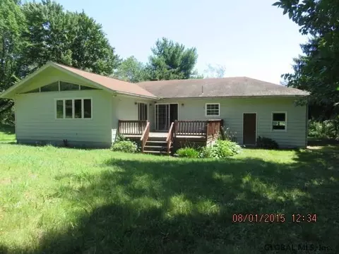 28 Deepkill Rd, Troy, NY 12180 photo 5