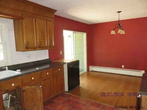 28 Deepkill Rd, Troy, NY 12180 photo 8