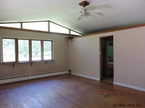 28 Deepkill Rd, Troy, NY 12180 photo 13