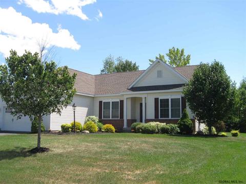 83 Sheldon Dr, Mechanicville, NY 12118 photo 3