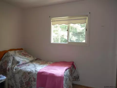 1041 Wtry Rd, Schenectady, NY 12309 photo 13