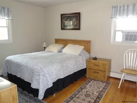 5 Crestwood Dr, Schenectady, NY 12306 photo 17