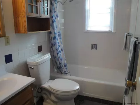 5 Crestwood Dr, Schenectady, NY 12306 photo 14