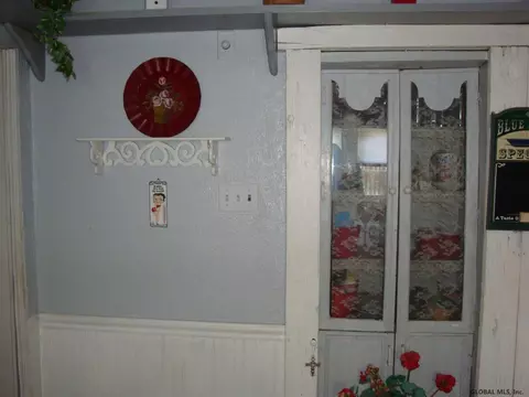 29 Jackson Ave, Schenectady, NY 12304 photo 16