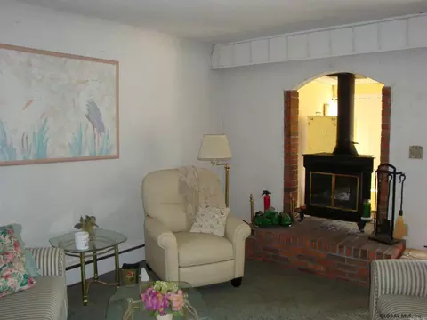 29 Jackson Ave, Schenectady, NY 12304 photo 6